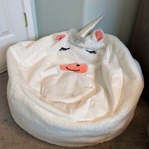 Sofft Unicorn Kids Bean Bag Chair - White and coral color
